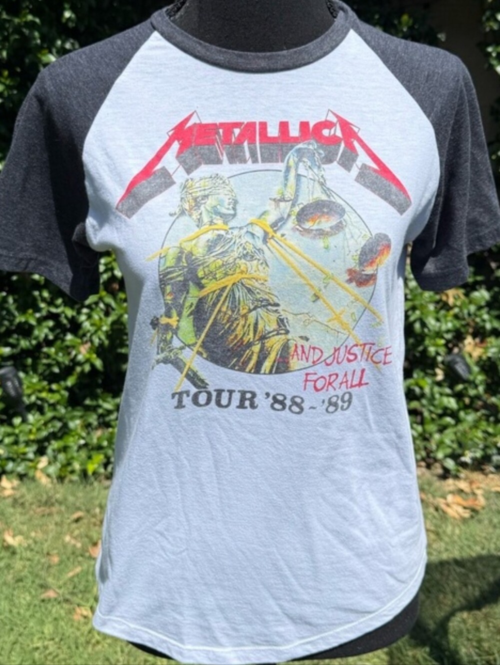 Metallica Women's PRE-OWNED Short Sleeve Raglan Tour Tee - White/Black